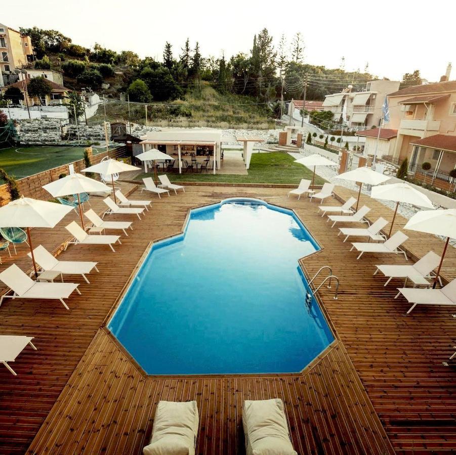 Nuevo Vista Bed & Breakfast Kavos Ngoại thất bức ảnh
