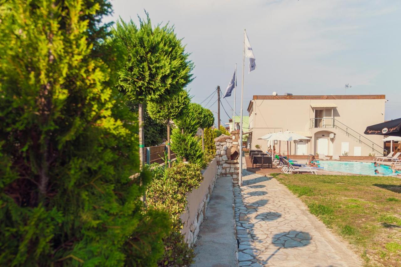 Nuevo Vista Bed & Breakfast Kavos Ngoại thất bức ảnh