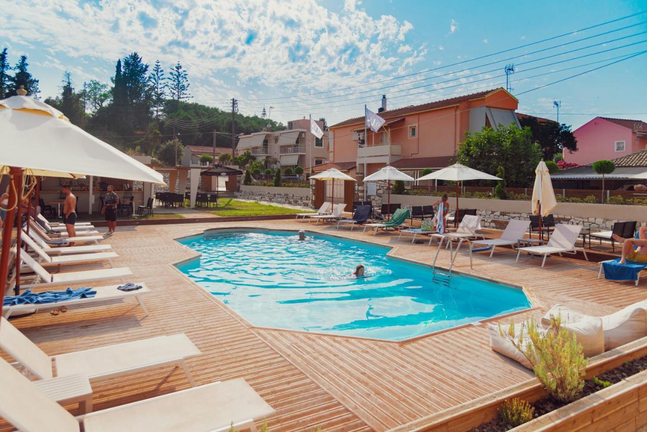 Nuevo Vista Bed & Breakfast Kavos Ngoại thất bức ảnh
