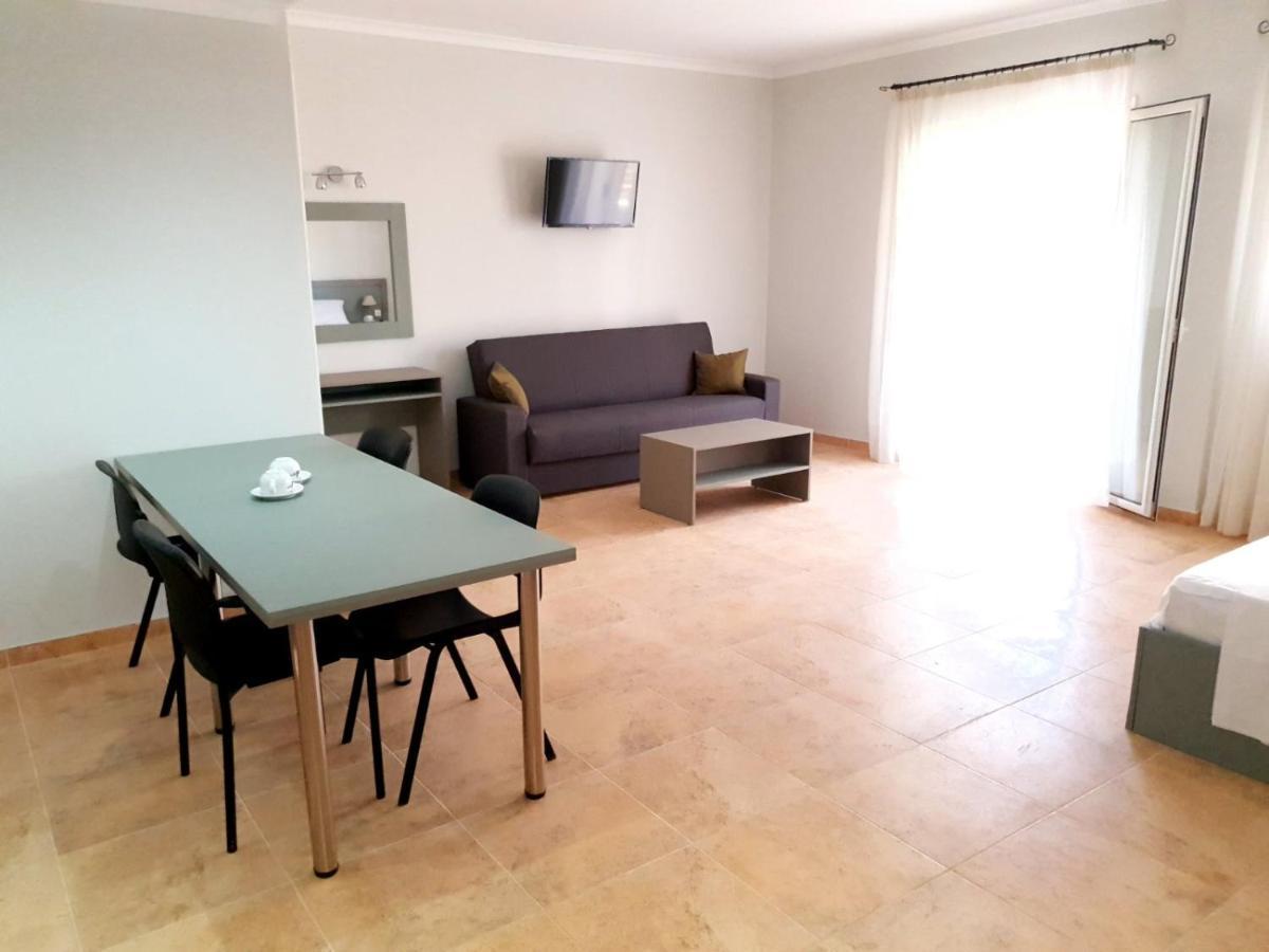 Nuevo Vista Bed & Breakfast Kavos Ngoại thất bức ảnh